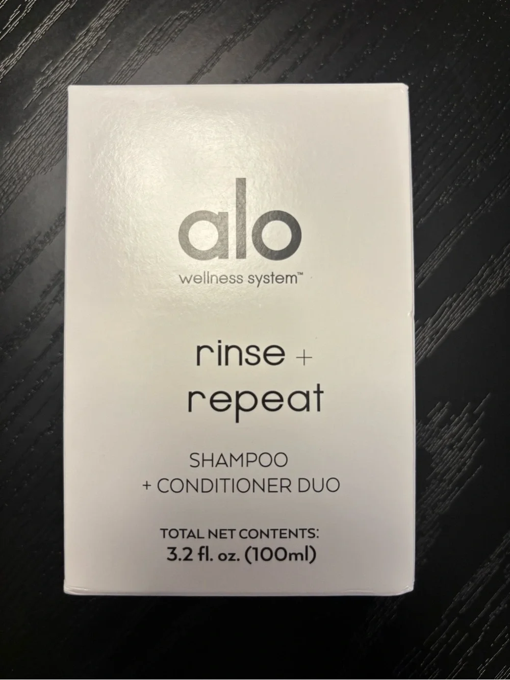 ALO Yoga Rinse + Repeat Shampoo & Conditioner Duo - White
